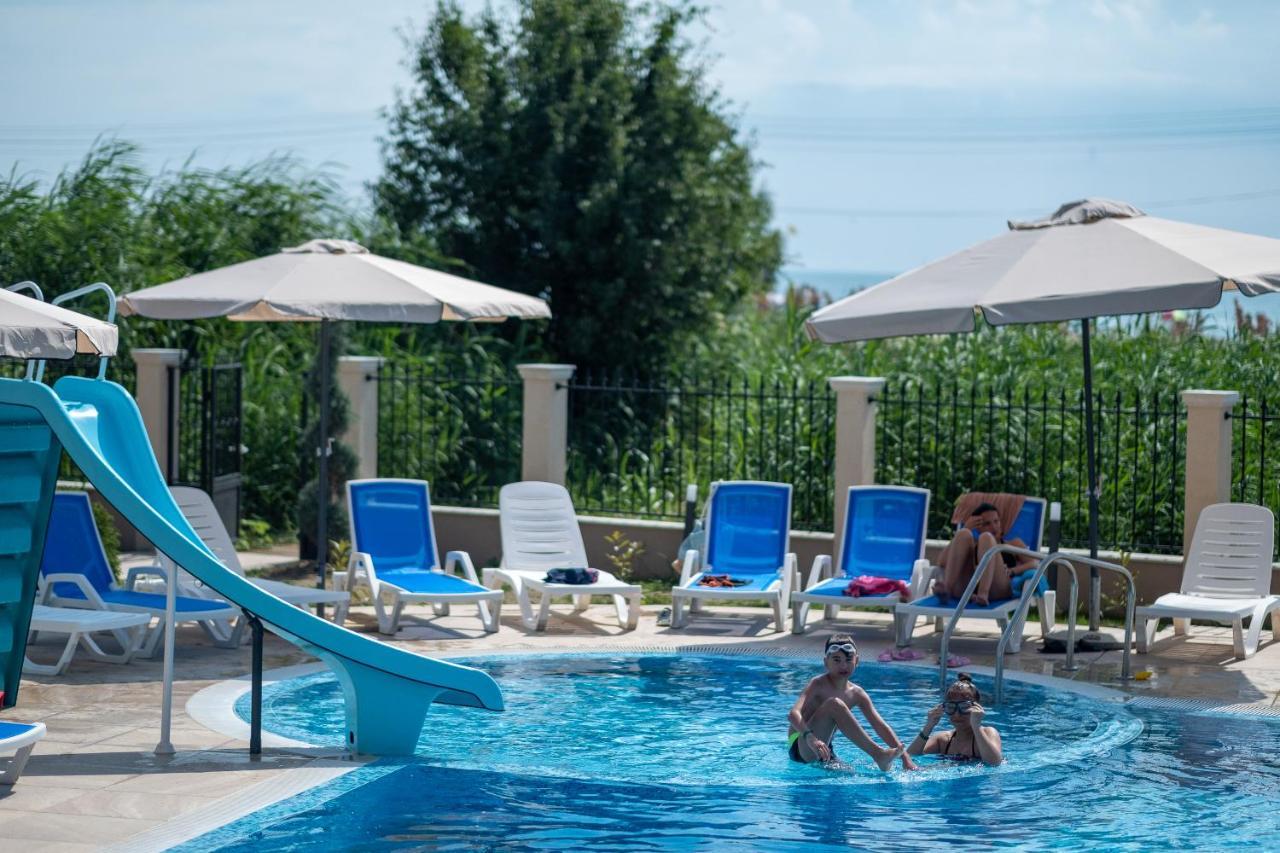 Veramar Hotel Kranevo Exteriör bild